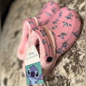 Disney Pink Stitch Fuzzy Crocs Size 4/5 NWT